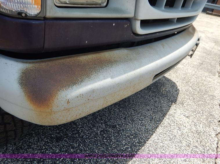 image for item J3847 1997 Ford Club Wagon Super van