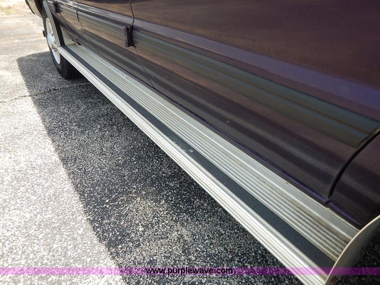 image for item J3847 1997 Ford Club Wagon Super van