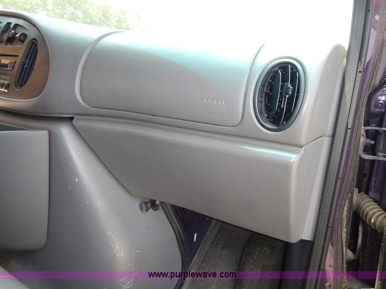 image for item J3847 1997 Ford Club Wagon Super van