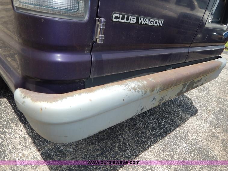 image for item J3847 1997 Ford Club Wagon Super van