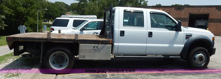 image for item J3856 2008 Ford F450 Super Duty XL Crew Cab flatbed truck