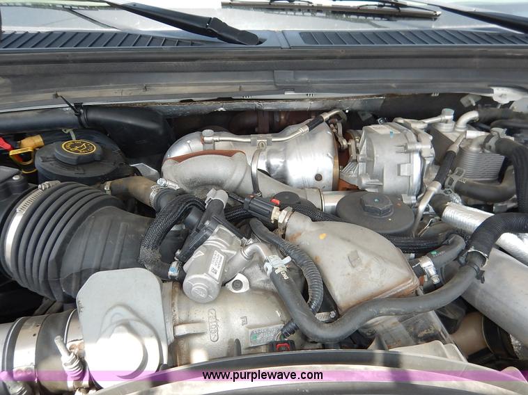 image for item J3856 2008 Ford F450 Super Duty XL Crew Cab flatbed truck