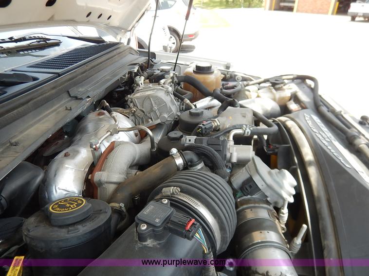 image for item J3856 2008 Ford F450 Super Duty XL Crew Cab flatbed truck