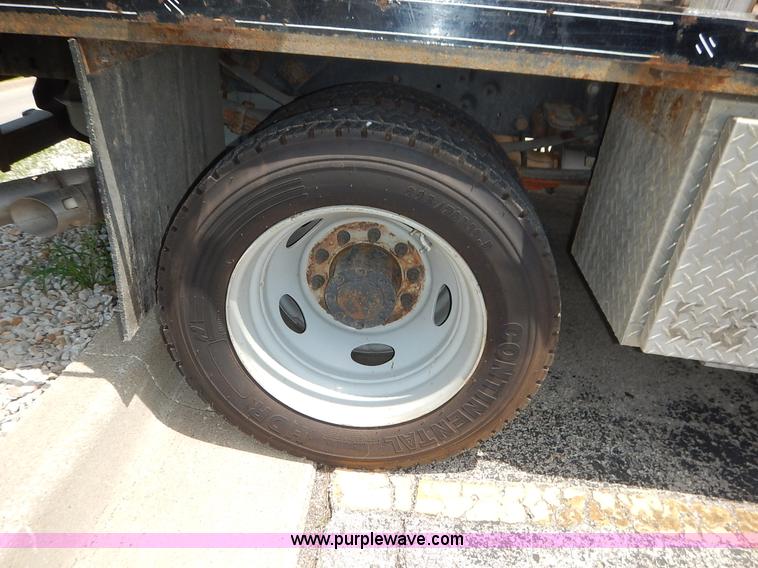 image for item J3856 2008 Ford F450 Super Duty XL Crew Cab flatbed truck