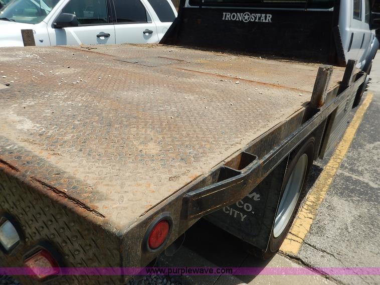 image for item J3856 2008 Ford F450 Super Duty XL Crew Cab flatbed truck