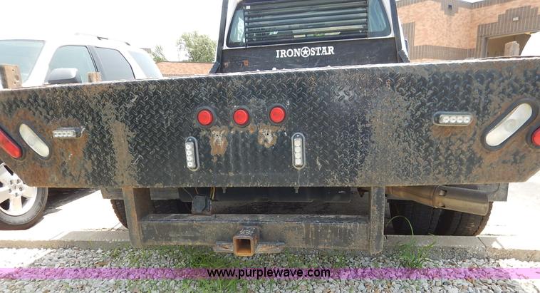 image for item J3856 2008 Ford F450 Super Duty XL Crew Cab flatbed truck