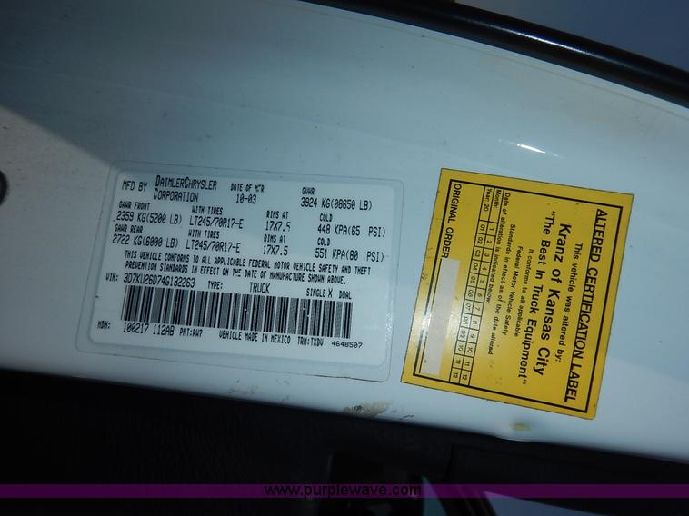 image for item J3861 2004 Dodge Ram 2500 HD pickup truck