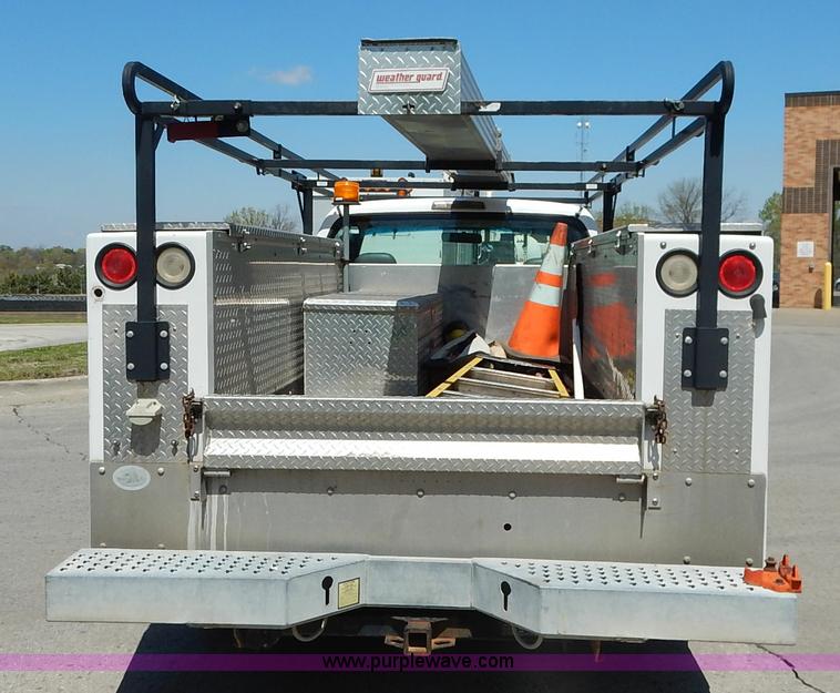 image for item J3964 2001 Dodge Ram 2500 utility truck