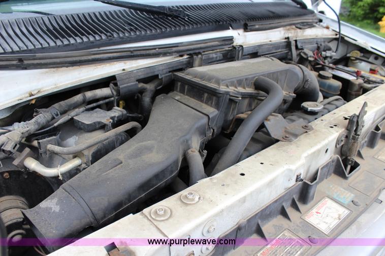 image for item J5901 1993 Ford Club Wagon van