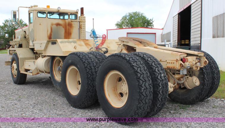 image for item J5954 1979 Oshkosh M911 semi truck