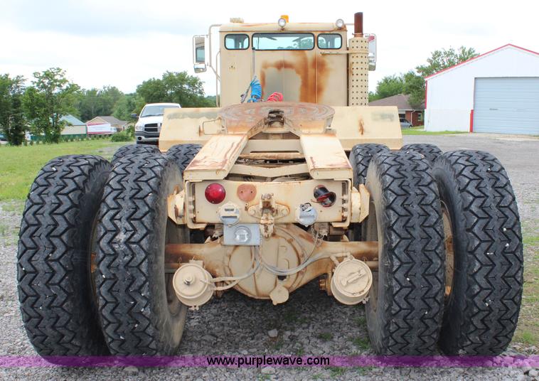 image for item J5954 1979 Oshkosh M911 semi truck