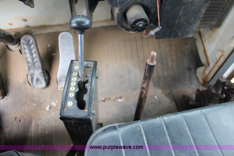 image for item J5954 1979 Oshkosh M911 semi truck