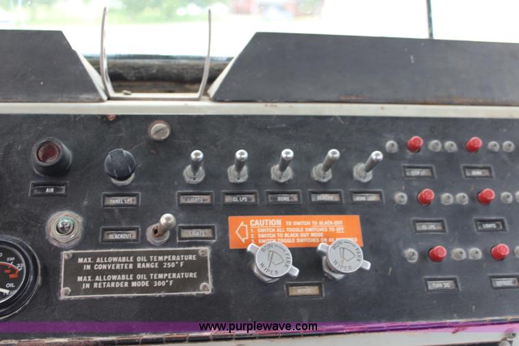 image for item J5954 1979 Oshkosh M911 semi truck