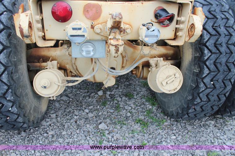 image for item J5954 1979 Oshkosh M911 semi truck