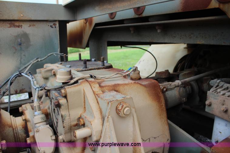 image for item J5954 1979 Oshkosh M911 semi truck