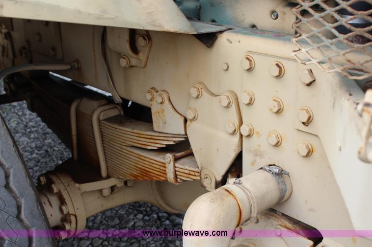 image for item J5954 1979 Oshkosh M911 semi truck