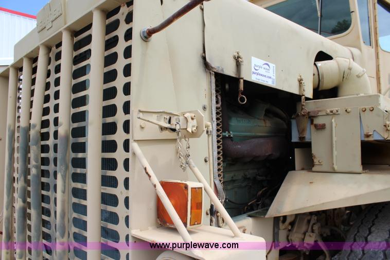 image for item J5954 1979 Oshkosh M911 semi truck