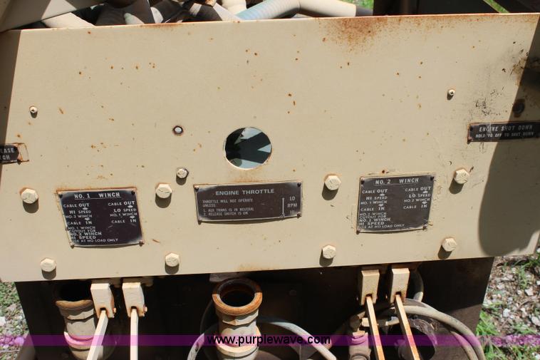 image for item J5954 1979 Oshkosh M911 semi truck