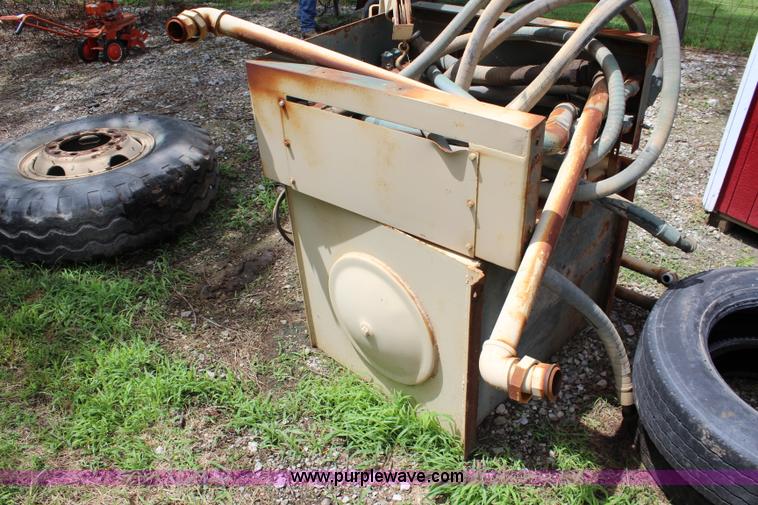 image for item J5954 1979 Oshkosh M911 semi truck