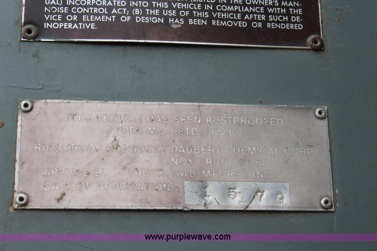 image for item J5954 1979 Oshkosh M911 semi truck