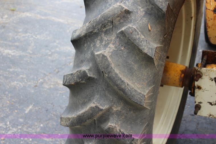 image for item J5956 International 2504 tractor