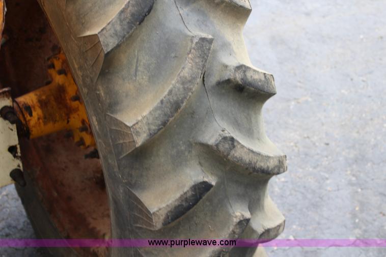 image for item J5956 International 2504 tractor