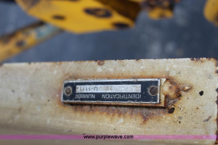 image for item J5956 International 2504 tractor