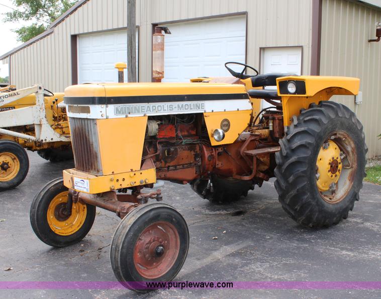 image for item J5957 1965 Minneapolis Moline Jet Star 3 tractor
