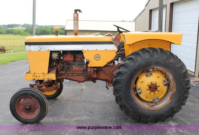 image for item J5957 1965 Minneapolis Moline Jet Star 3 tractor
