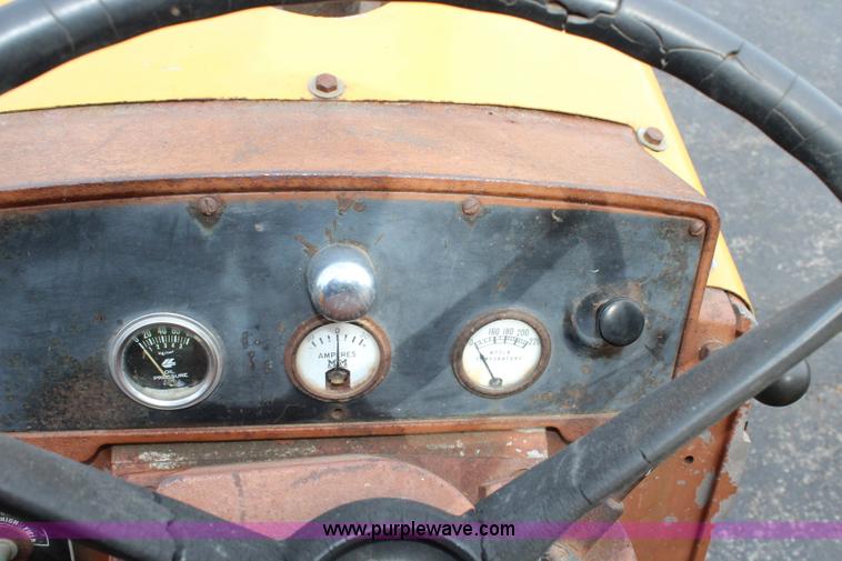 image for item J5957 1965 Minneapolis Moline Jet Star 3 tractor