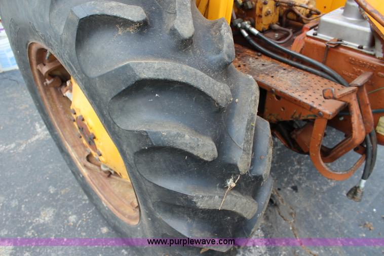 image for item J5957 1965 Minneapolis Moline Jet Star 3 tractor