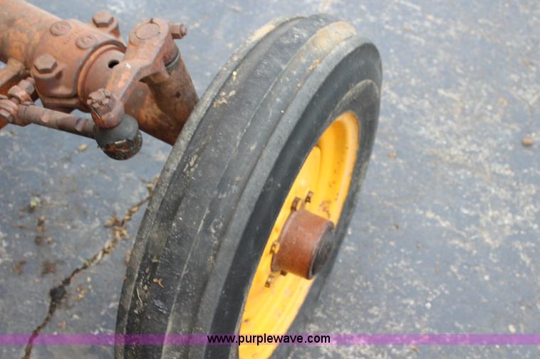 image for item J5957 1965 Minneapolis Moline Jet Star 3 tractor