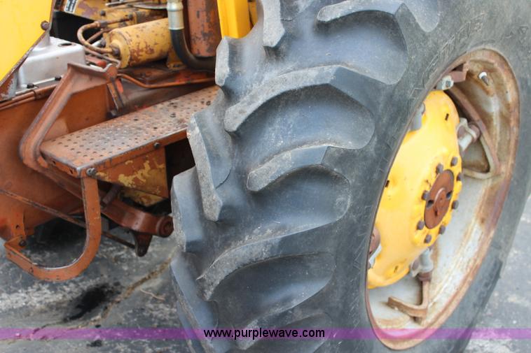 image for item J5957 1965 Minneapolis Moline Jet Star 3 tractor