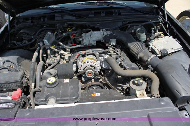 image for item J5989 2007 Ford Crown Victoria Police Interceptor
