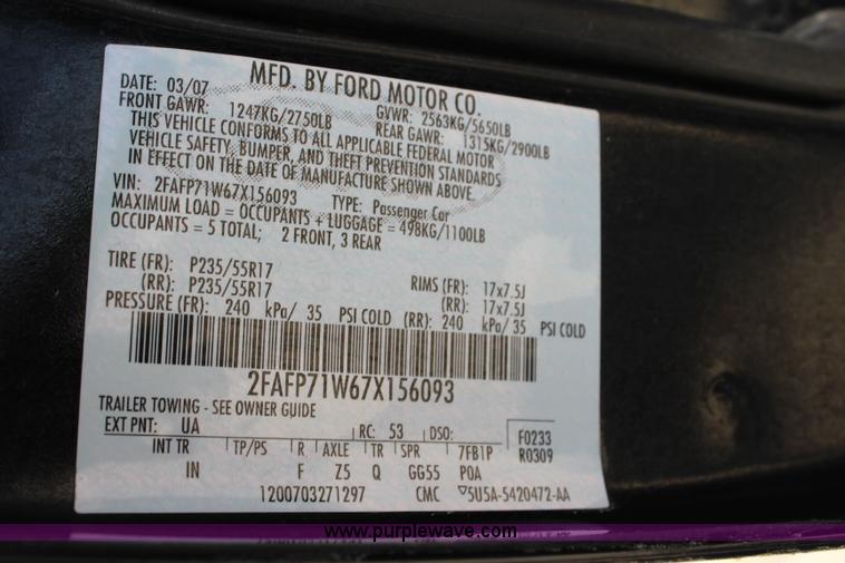 image for item J5989 2007 Ford Crown Victoria Police Interceptor