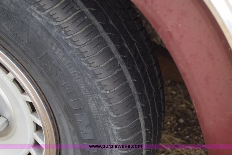 image for item J6620 1983 Ford F150 pickup truck