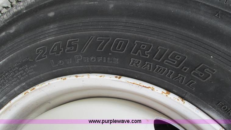 image for item J8535 1995 International 4700LPX box van