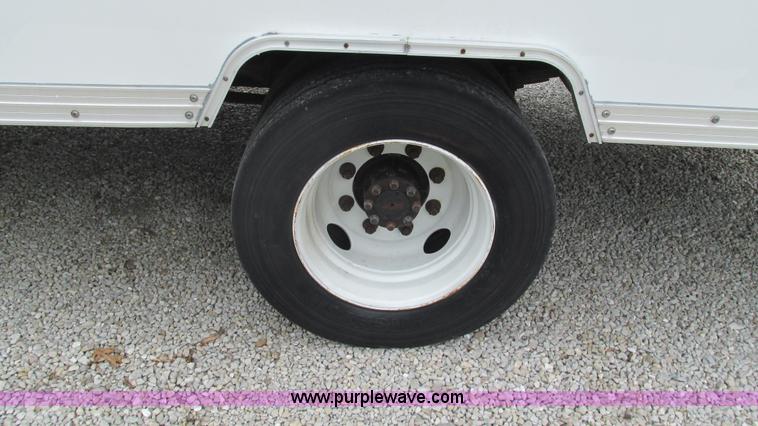 image for item J8535 1995 International 4700LPX box van