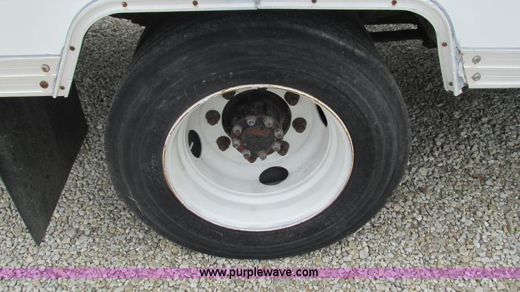 image for item J8535 1995 International 4700LPX box van