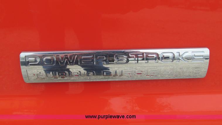 image for item J8536 2006 Ford F250 Super Duty XL pickup truck