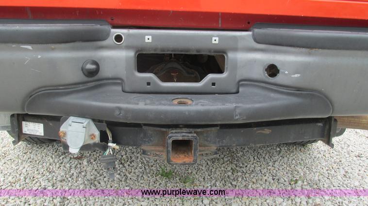 image for item J8536 2006 Ford F250 Super Duty XL pickup truck