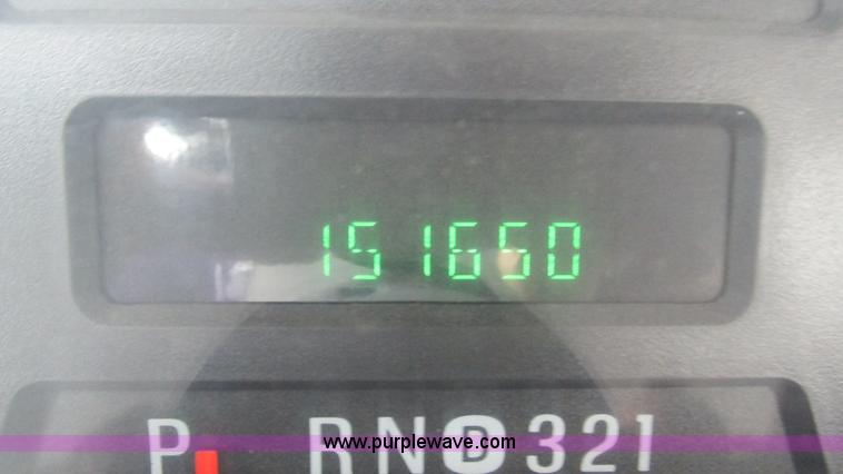 image for item J8536 2006 Ford F250 Super Duty XL pickup truck