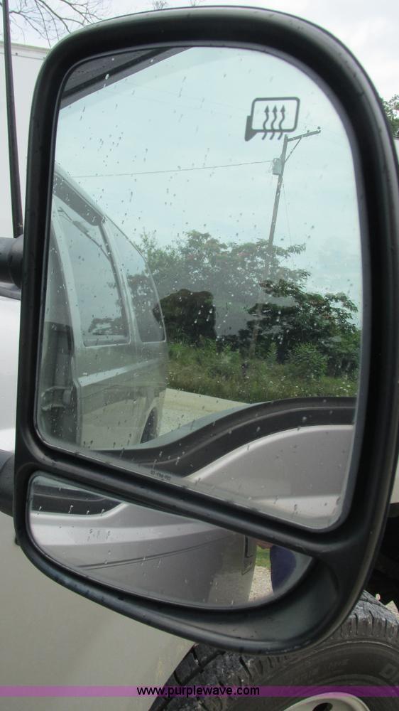 image for item J8537 2002 Ford Excursion XLT SUV