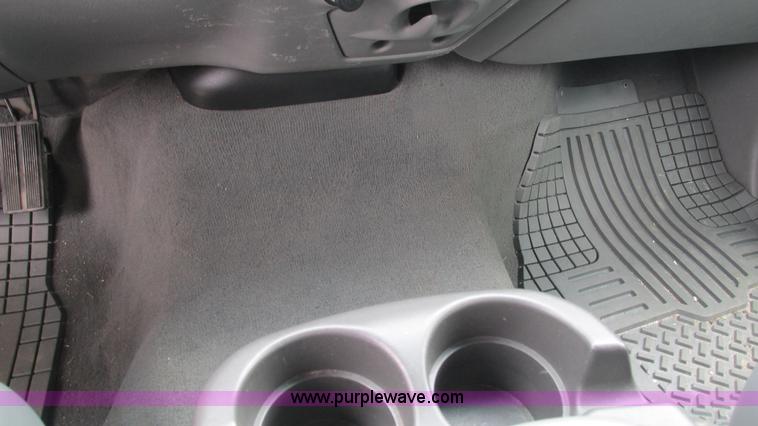 image for item J8537 2002 Ford Excursion XLT SUV