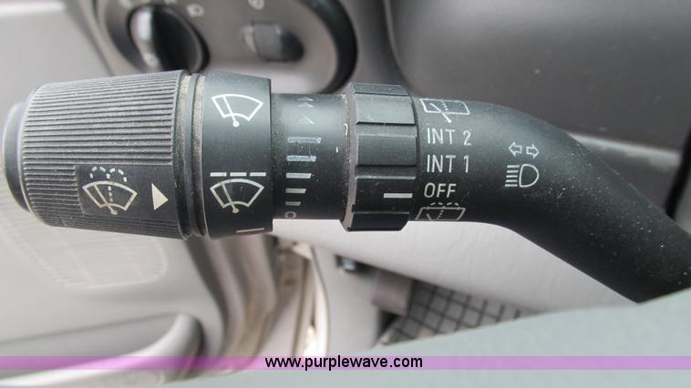 image for item J8537 2002 Ford Excursion XLT SUV