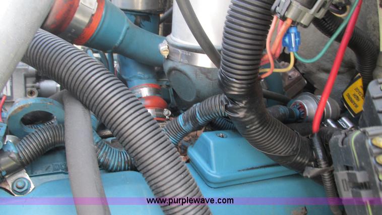 image for item J8538 1995 International 4700LPX box van