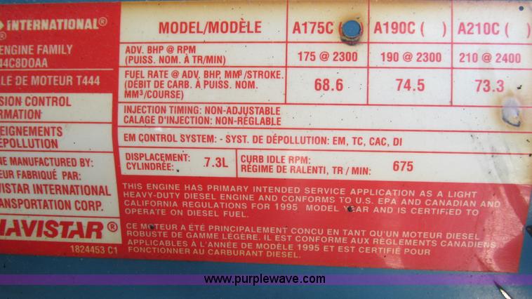 image for item J8538 1995 International 4700LPX box van