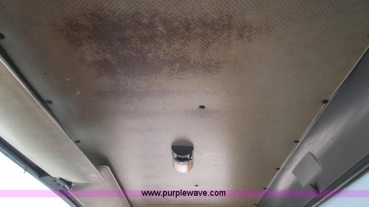 image for item J8538 1995 International 4700LPX box van