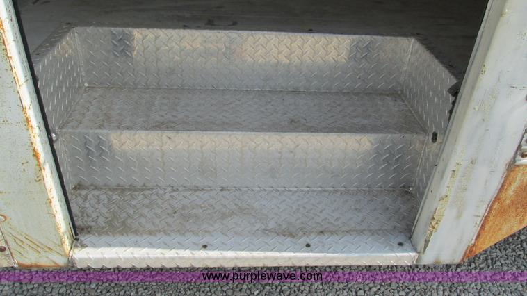 image for item J8538 1995 International 4700LPX box van