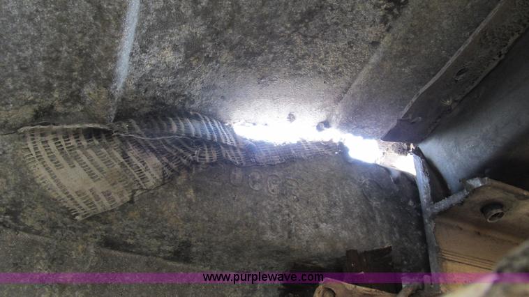 image for item J8538 1995 International 4700LPX box van